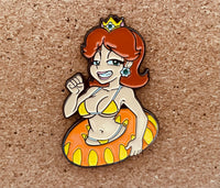 Bikini Daisy with Tube Pin

